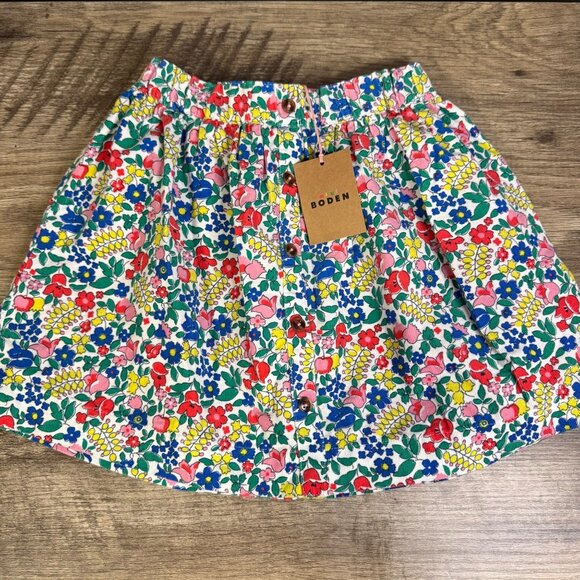 NWT Mini Boden Girls Floral Print Skirt With Buttons & Elastic Waist Cotton 7-8Y - Picture 1 of 5